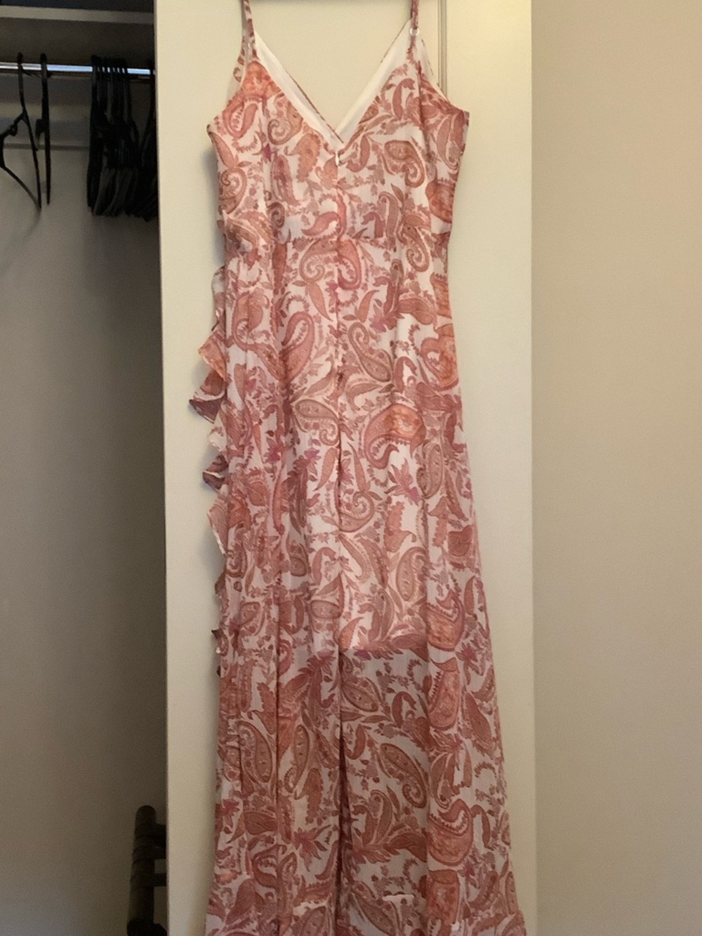 En Creme Pink Paisley Ruffle Maxi Dress - Picture 4 of 9